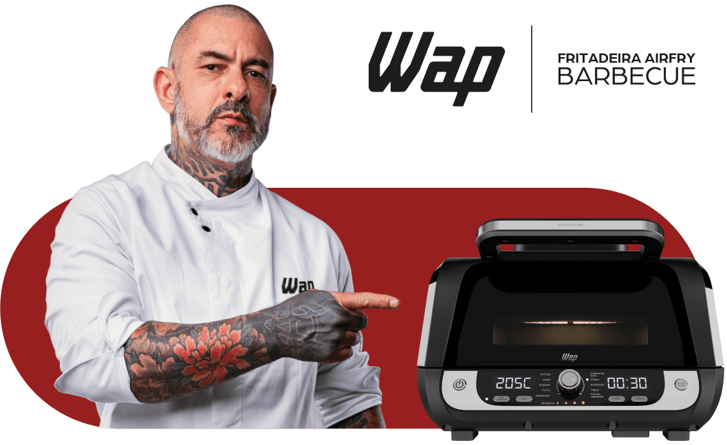 Henrique Fogaca apontando dedo para o produto